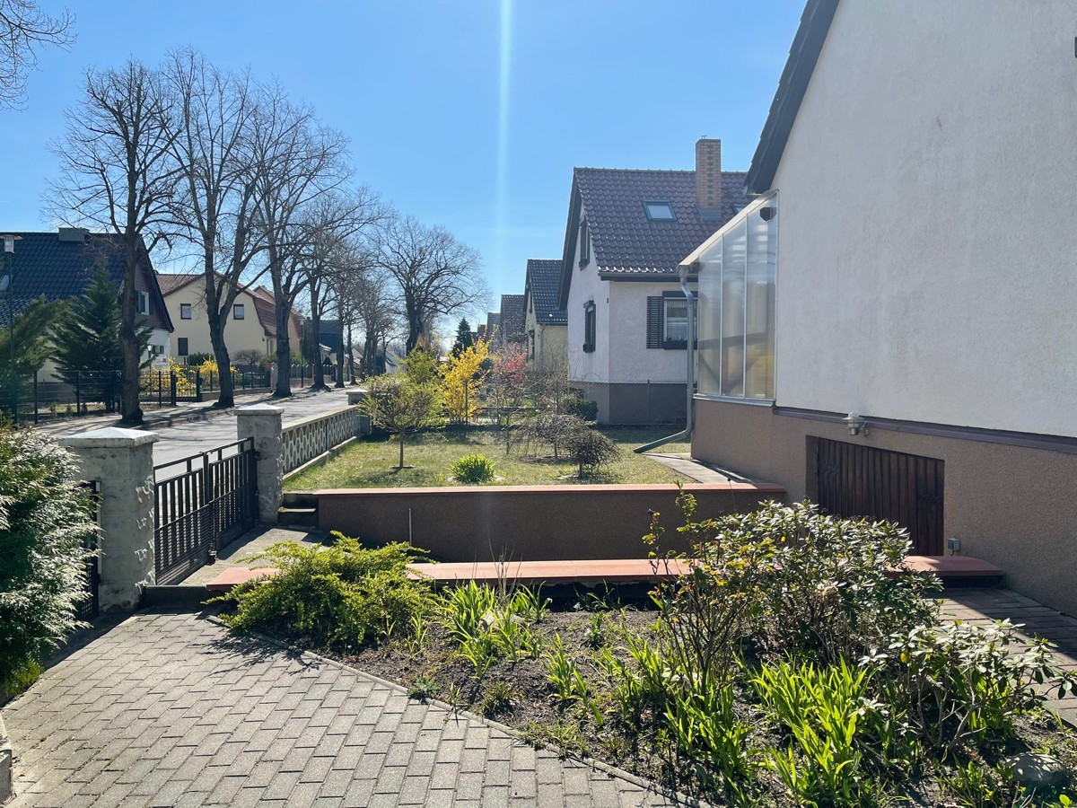 VOLLKELLER | Charmantes und gepflegtes Einfamilienhaus in ruhiger Hennickendorfer LAGE