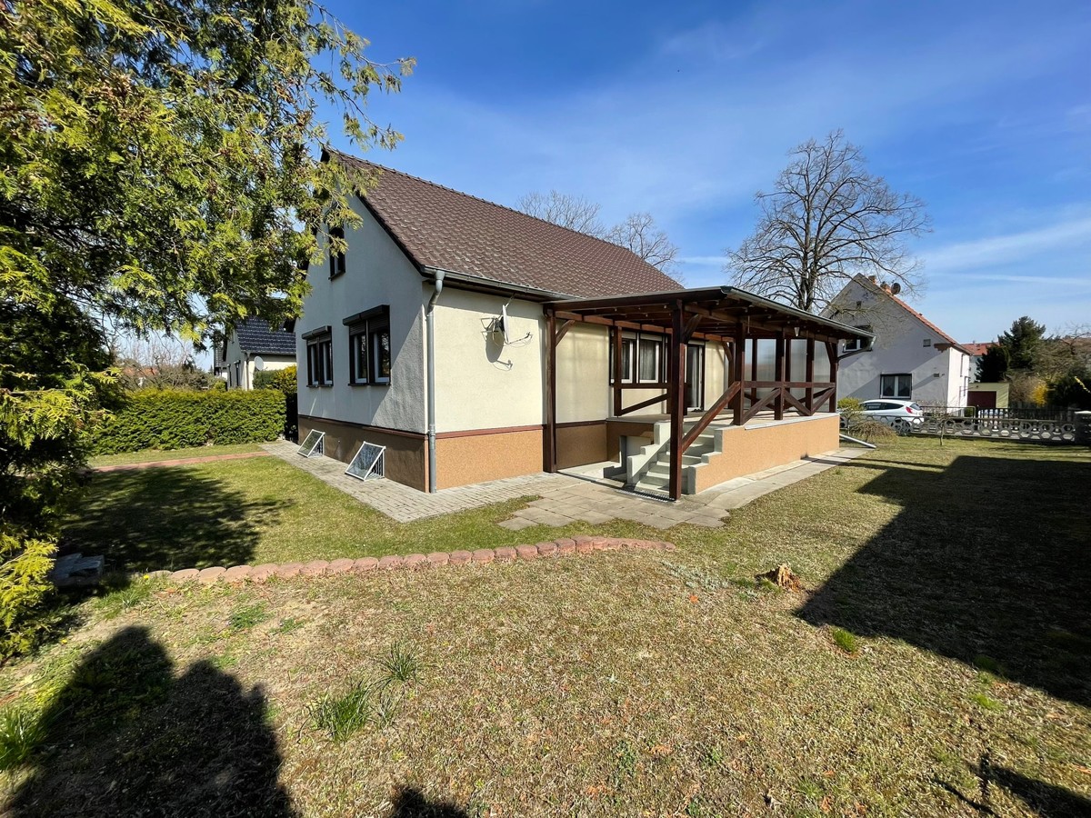 VOLLKELLER | Charmantes und gepflegtes Einfamilienhaus in ruhiger Hennickendorfer LAGE