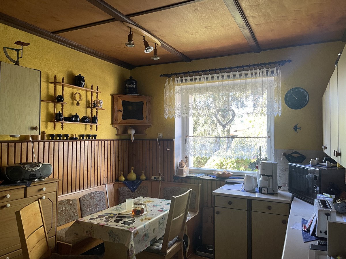 MODERNISIERUNGSOBJEKT | Historisches Mehrfamilienhaus mit zwei Nebengelasse