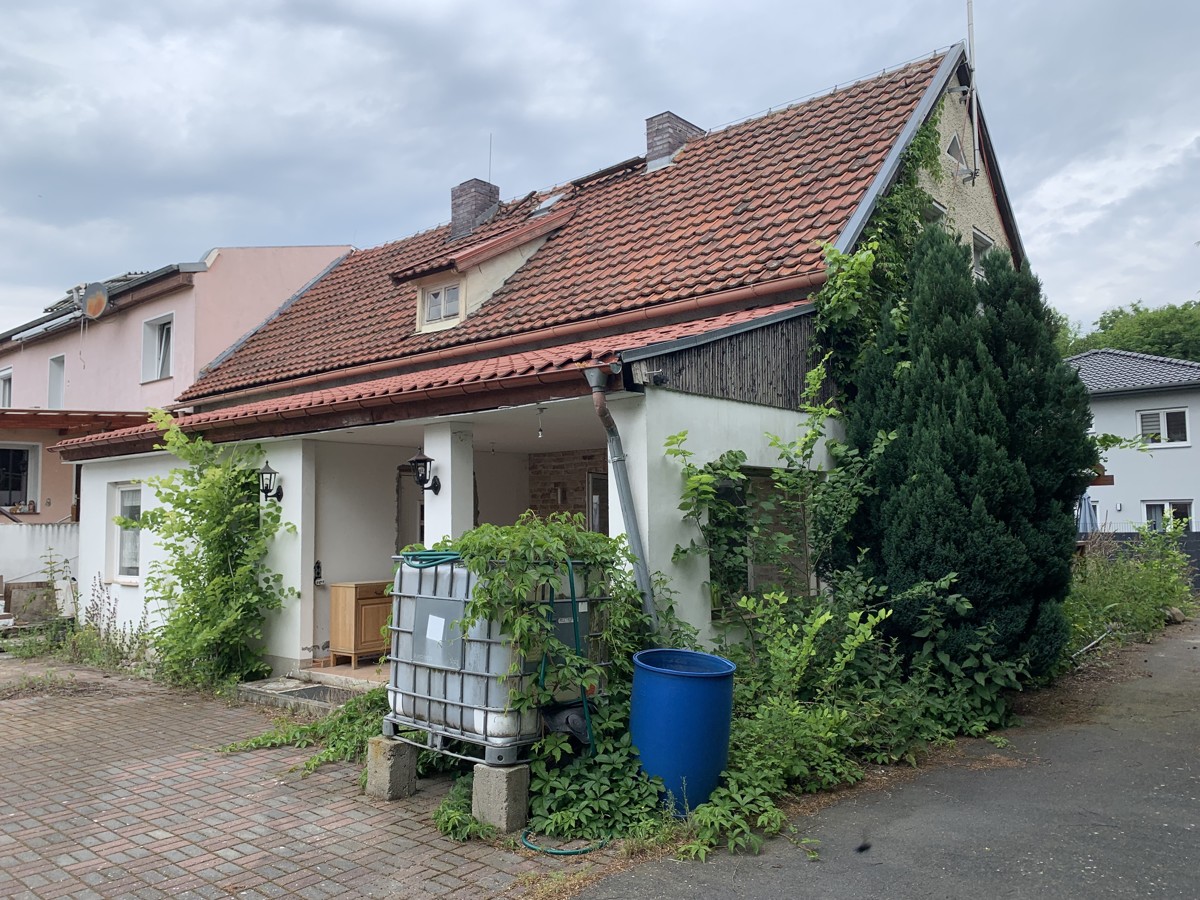 PROVISIONSFREI | Handwerkerobjekt zum weiteren Ausbau auf ruhig gelegenem Grundstück in Bernau