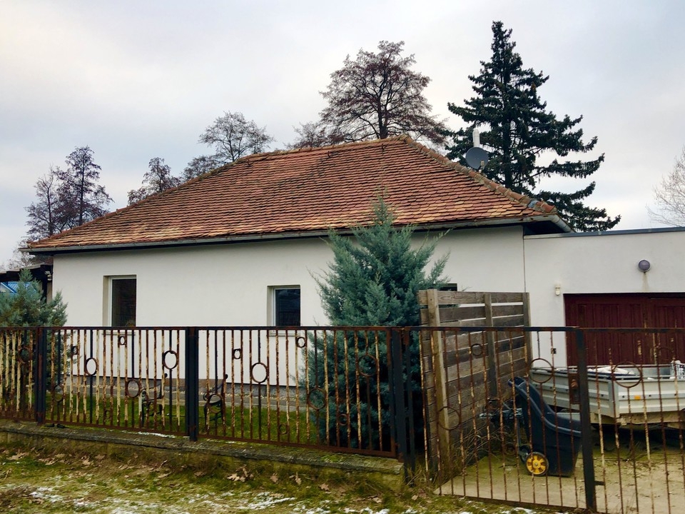 PROVISIONSFREI | Ausbauhaus auf halbem Grundstück im Musikantenviertel