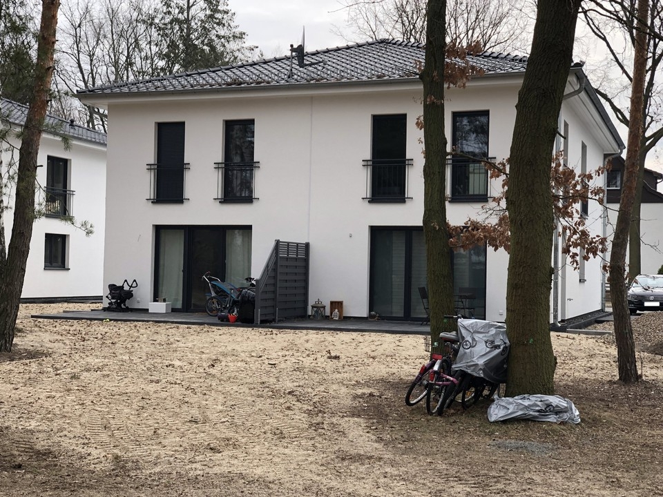 PROVISIONSFREI | Zwei vermietete Doppelhaushälften