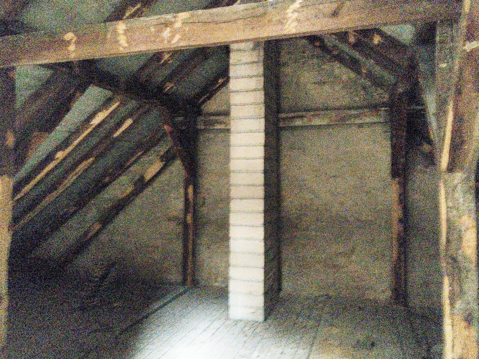 ANLAGEOBJEKT | Voll vermietetes 6-Familien-Haus mit Ausbau-Option im Dach