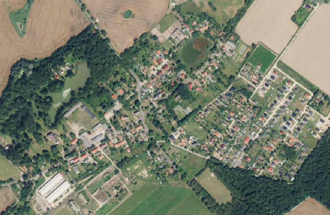 PROVISIONSFREI | Gehobenes Mehrgenerationenhaus mit mindestens 8 Zimmern und Dachausbau in Bernau