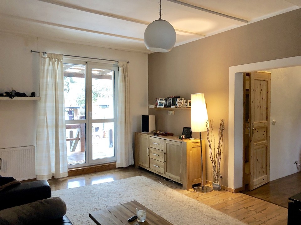 RESERVIERT | Ausbauhaus auf halbem Grundstück im Musikantenviertel