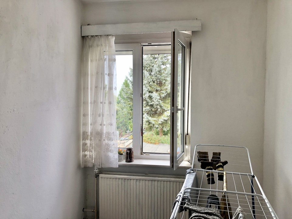 AUSBAUHAUS | Doppelhaushälfte zum Sanieren mit großem Grundstück